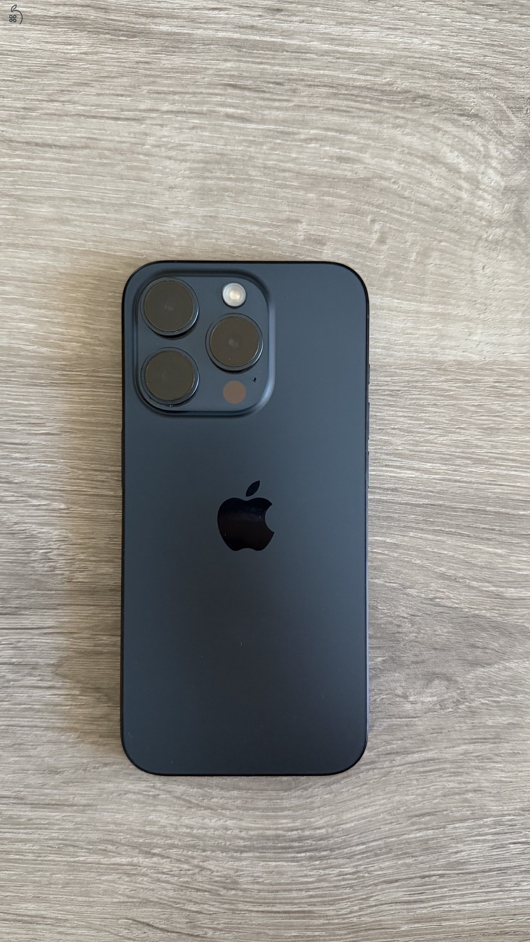 Kiváló állapotú, újszerű iPhone 15 Pro 256GB Titanium Blue