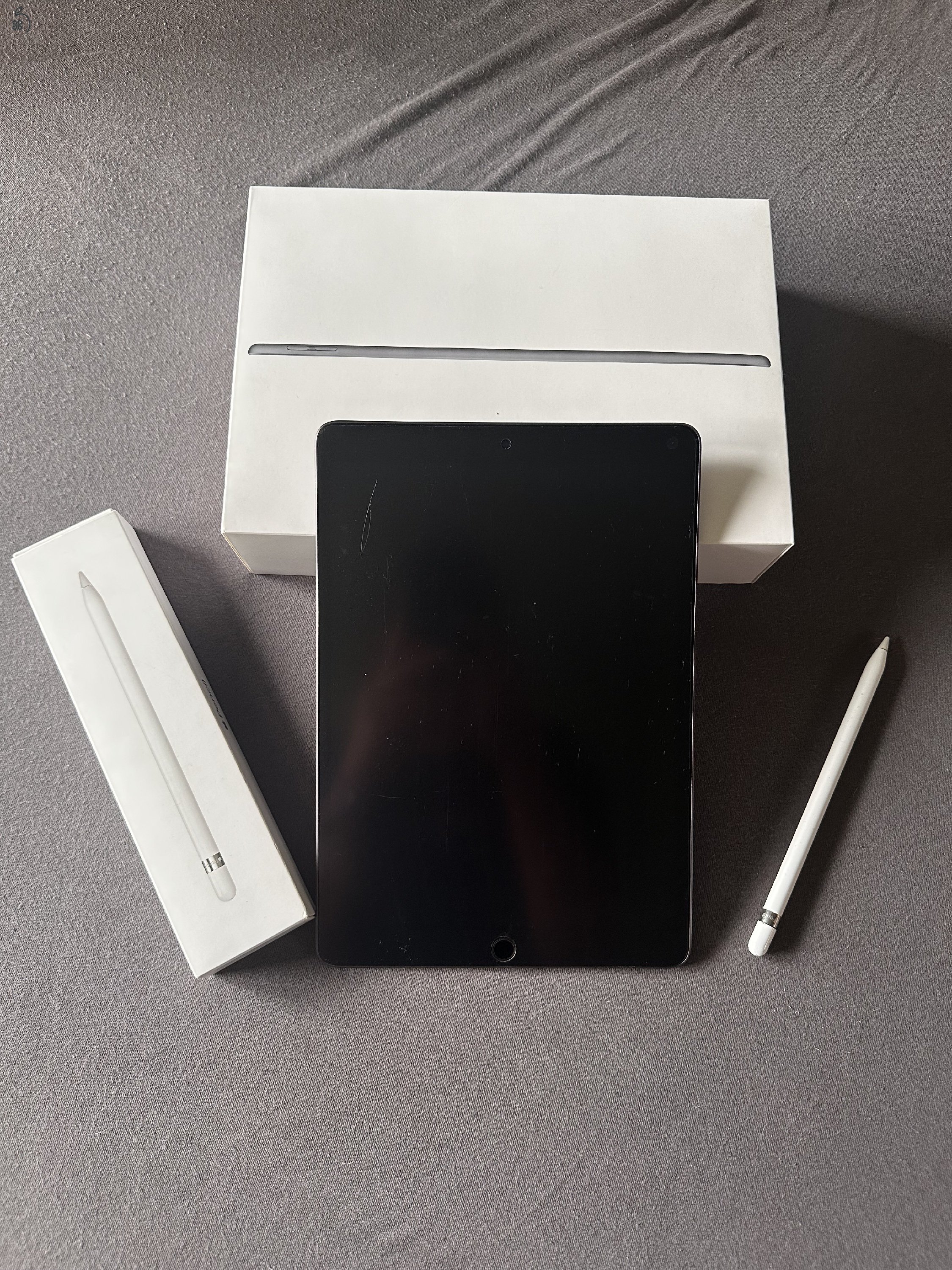 iPad Air 3 (2019) 64 GB Wi-Fi Space Gray + Apple Pencil (1. gen)