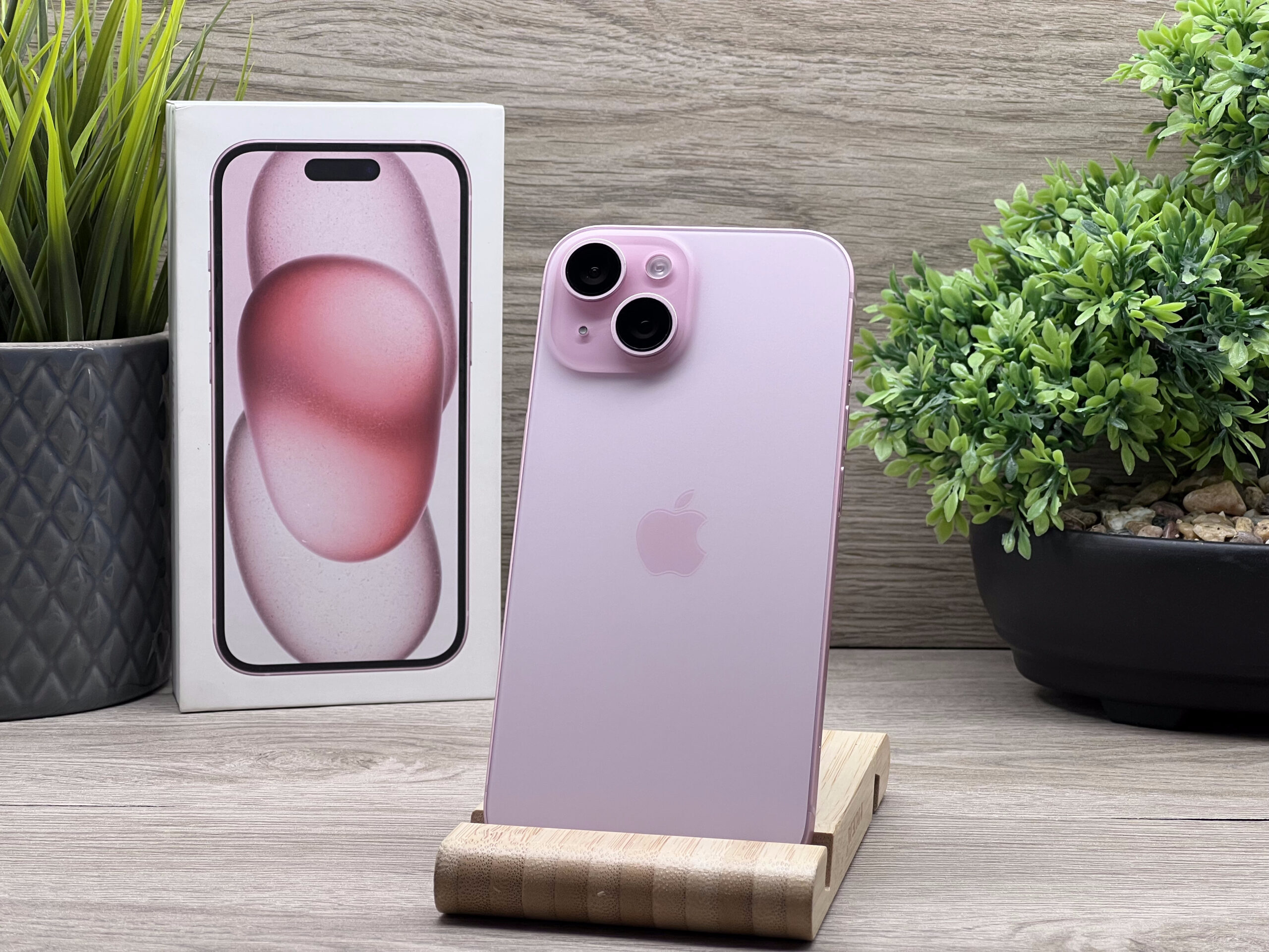 Hibátlan iPhone 15 Pink 128GB 2 ÉV Garanciával 92%