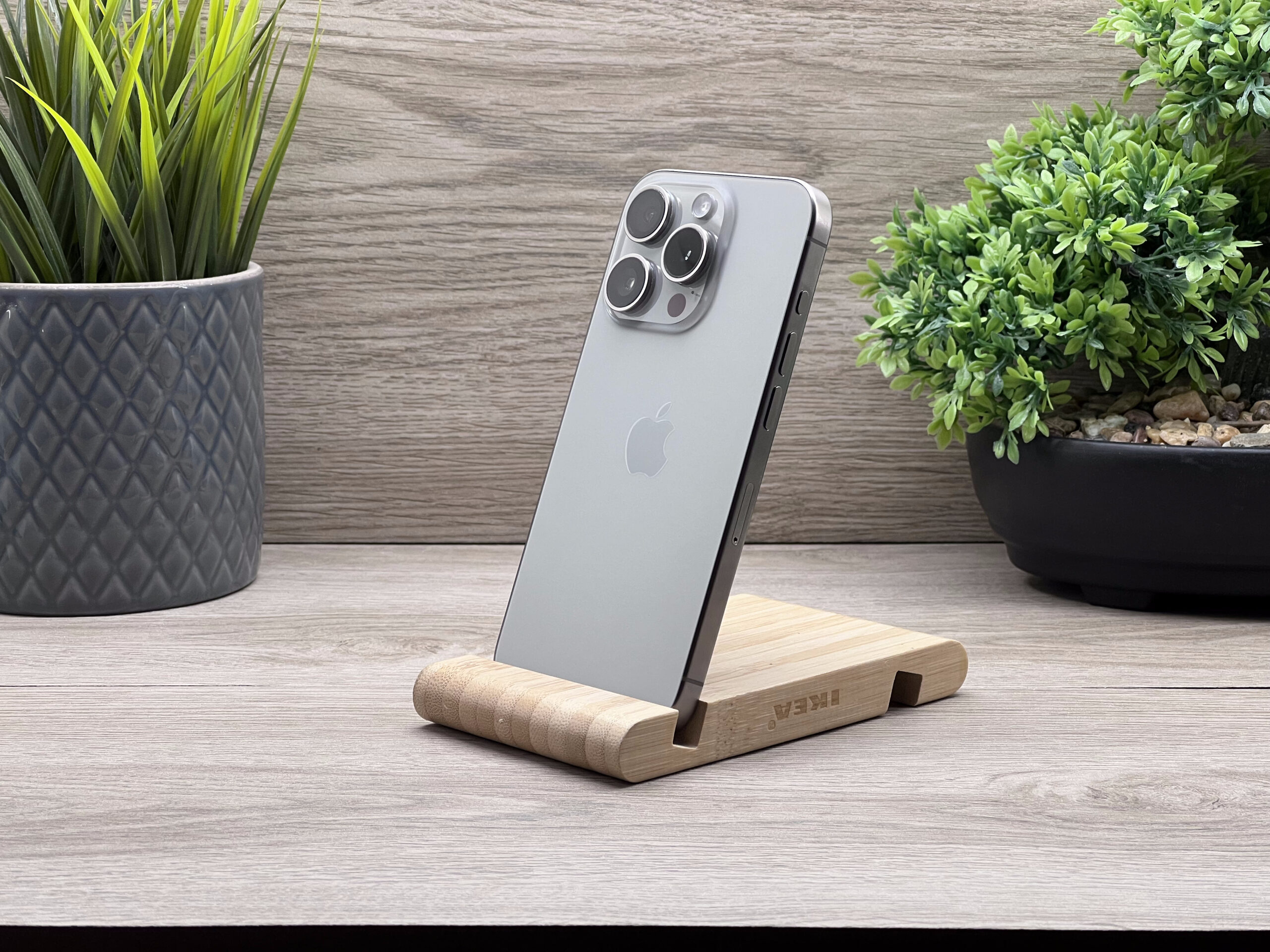 Hibátlan iPhone 15 Pro Natural Titanium 128GB 2 ÉV Garanciával 94%