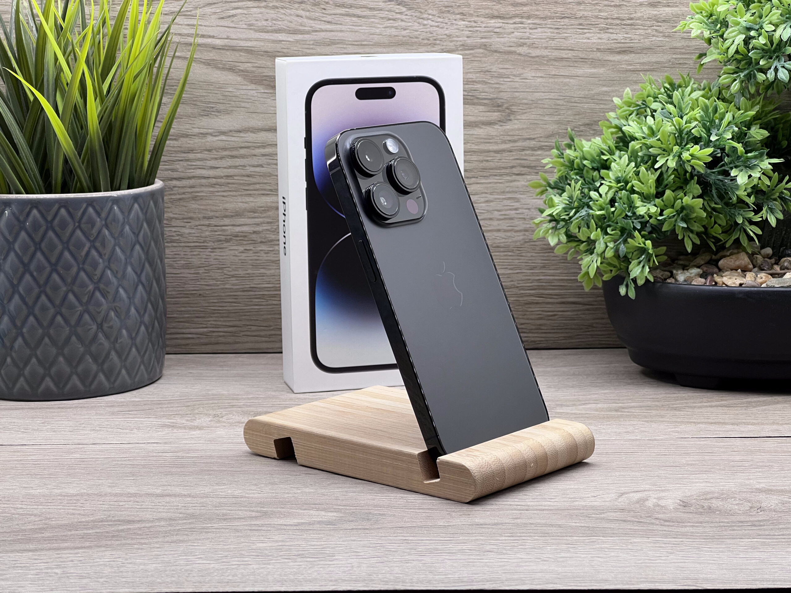 Hibátlan iPhone 14 Pro Space Black 256GB 2 ÉV Garanciával 93%