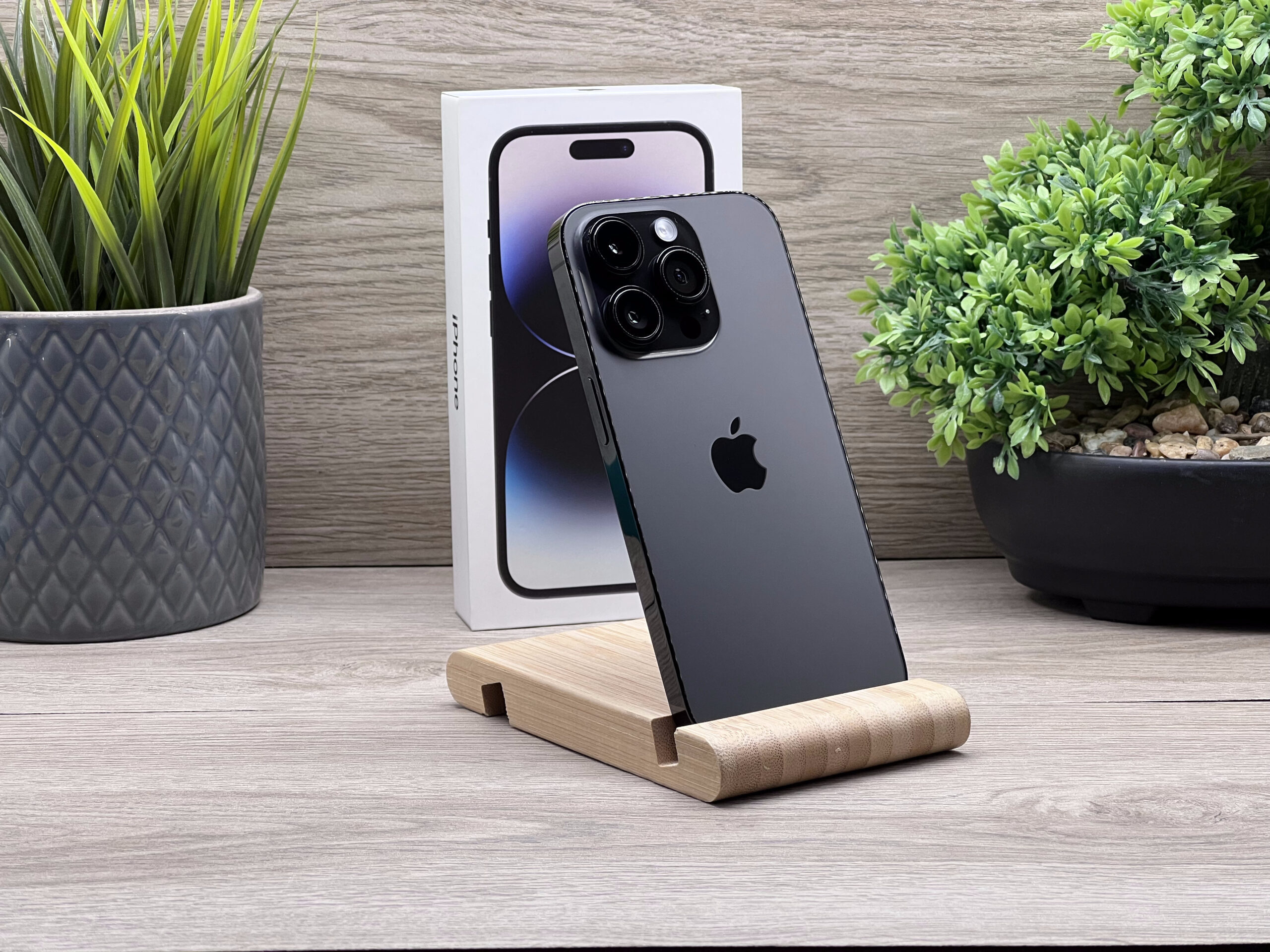 Hibátlan iPhone 14 Pro Space Black 256GB 2 ÉV Garanciával 93%