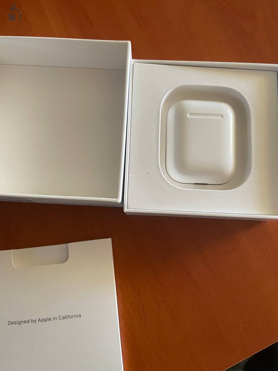 Apple AirPods 2 – Szép állapotban, dobozával eladó
