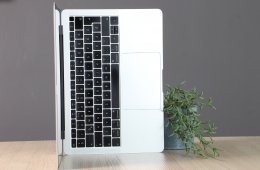 Apple Macbook Air 13