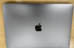 Macbook Pro M1 2021 8GB RAM 256GB SSD Magyar bill, 93% akku, Space Gray