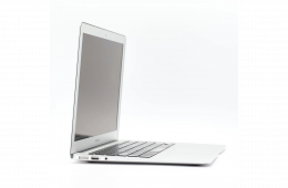 1 év garanciával! Felújított Apple Macbook AIR i5 2017 128 GB Silver