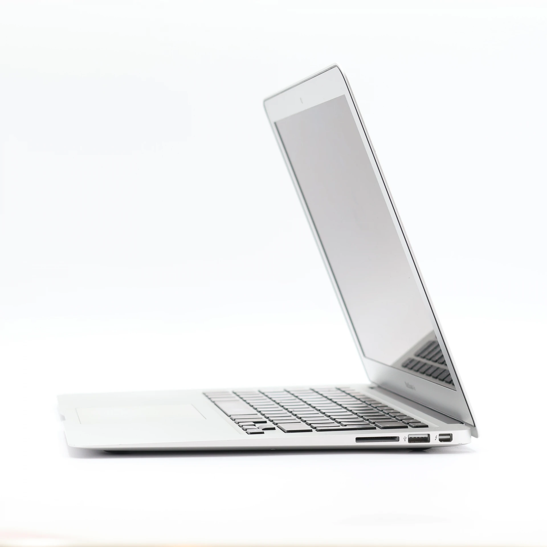 1 év garanciával! Felújított Apple Macbook AIR i5 2017 128 GB Silver