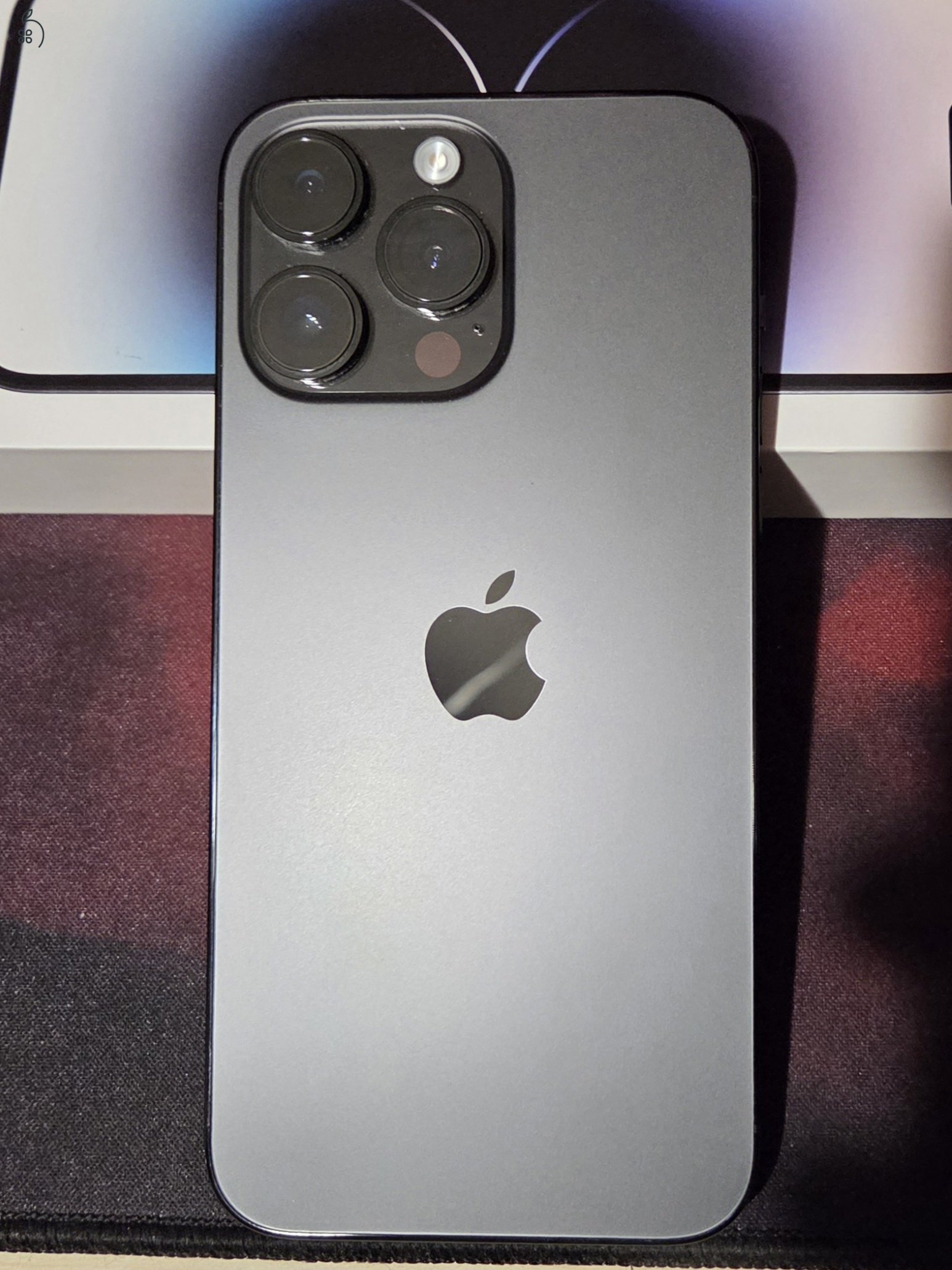 iPhone 14 Pro Max 128 Gb + Spigen tok