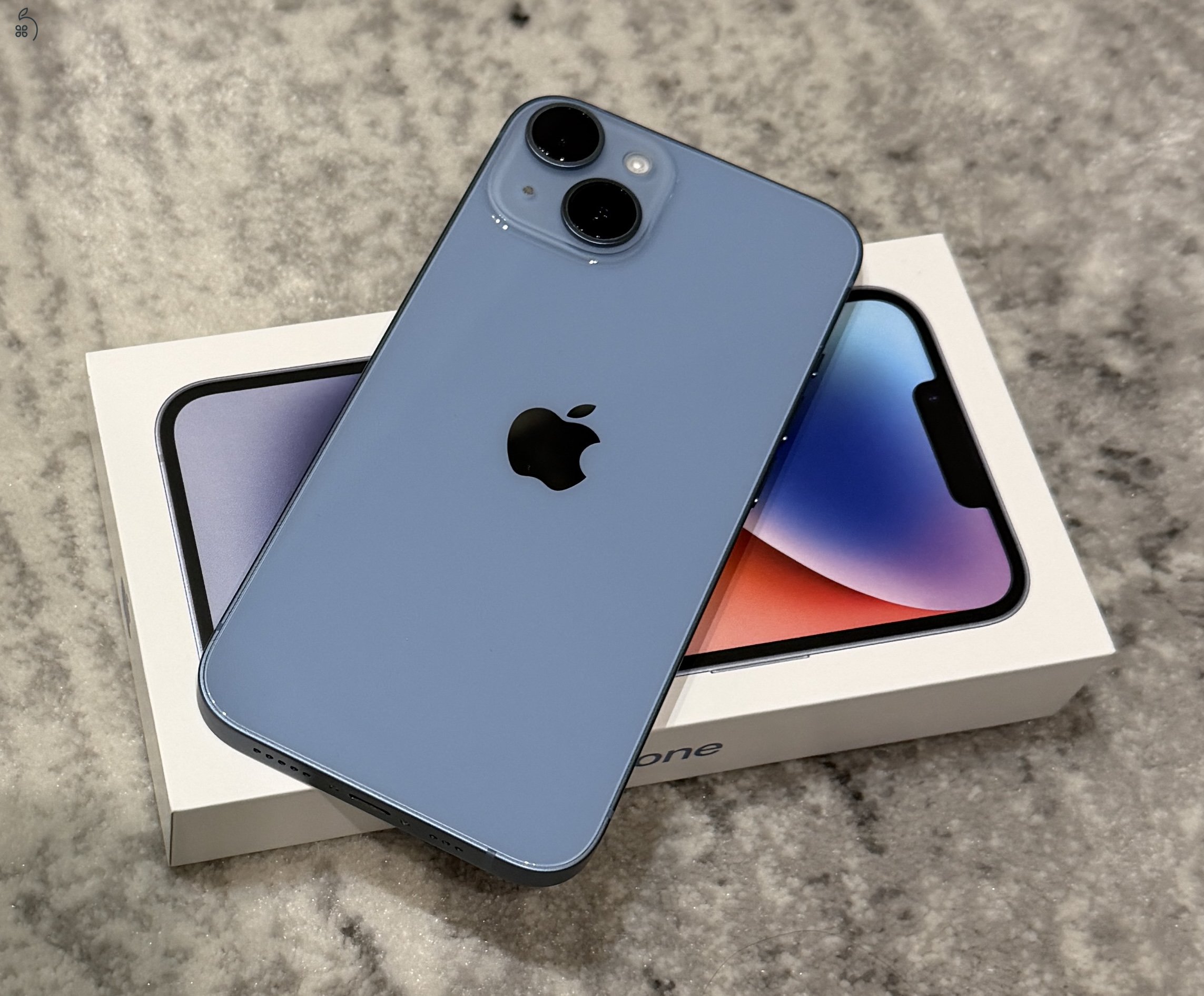 Eladó iPhone 14 128 GB – Blue (kártyafüggetlen)