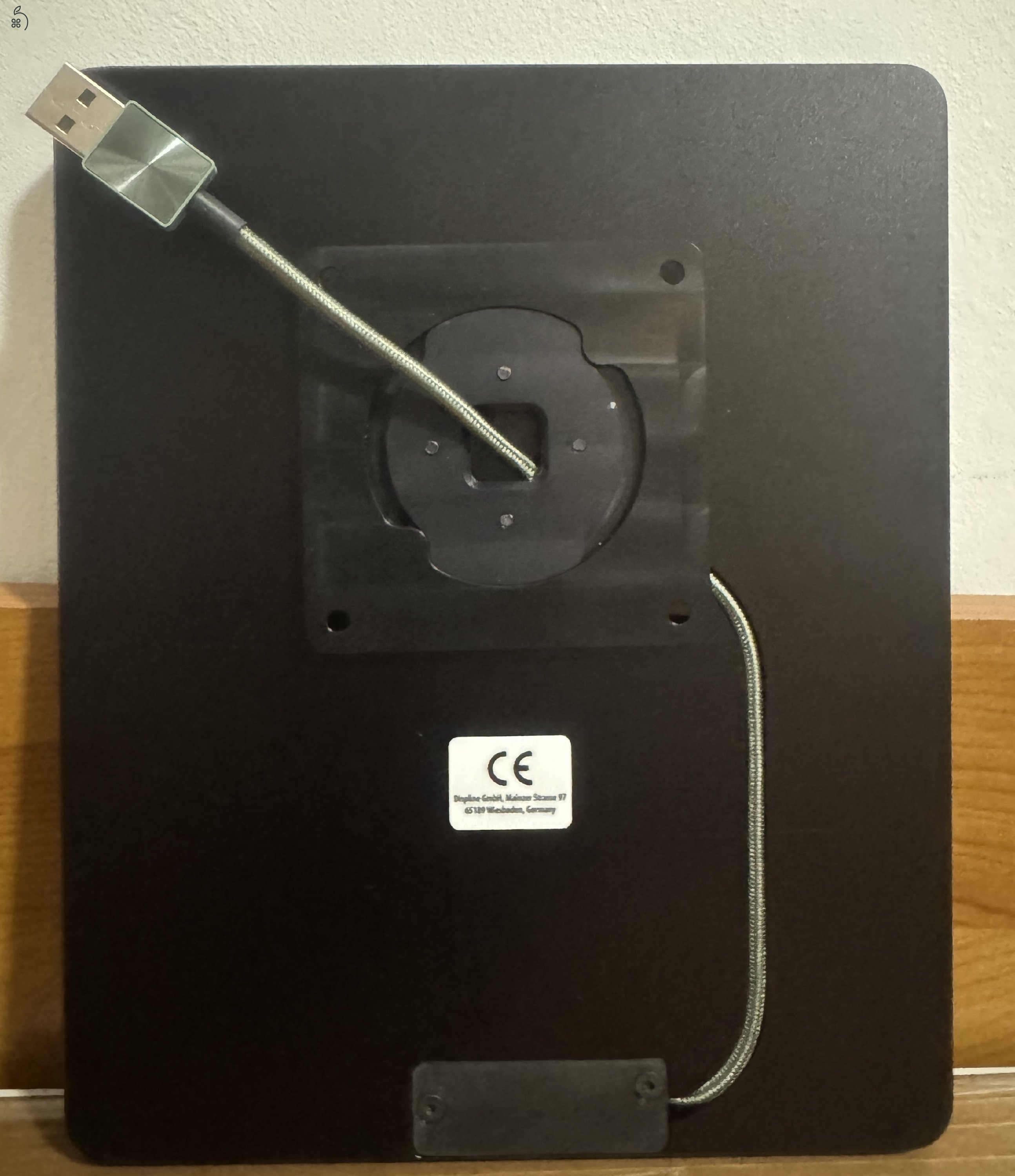 Displine Dame Wall Home iPad 10.2 Premium Fali Konzol, ÚJ, dobozában