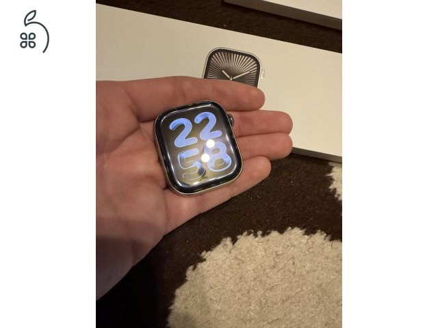 Apple Watch 10 Titán, (Natural Titanium), 46mm Cellular (eSim), ajándék szíjak