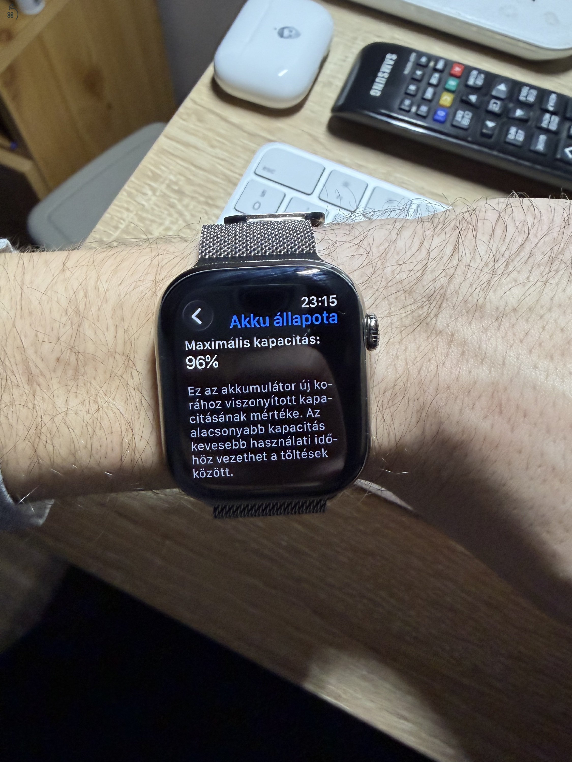 Apple Watch 10 Titán, (Natural Titanium), 46mm Cellular (eSim), ajándék szíjak