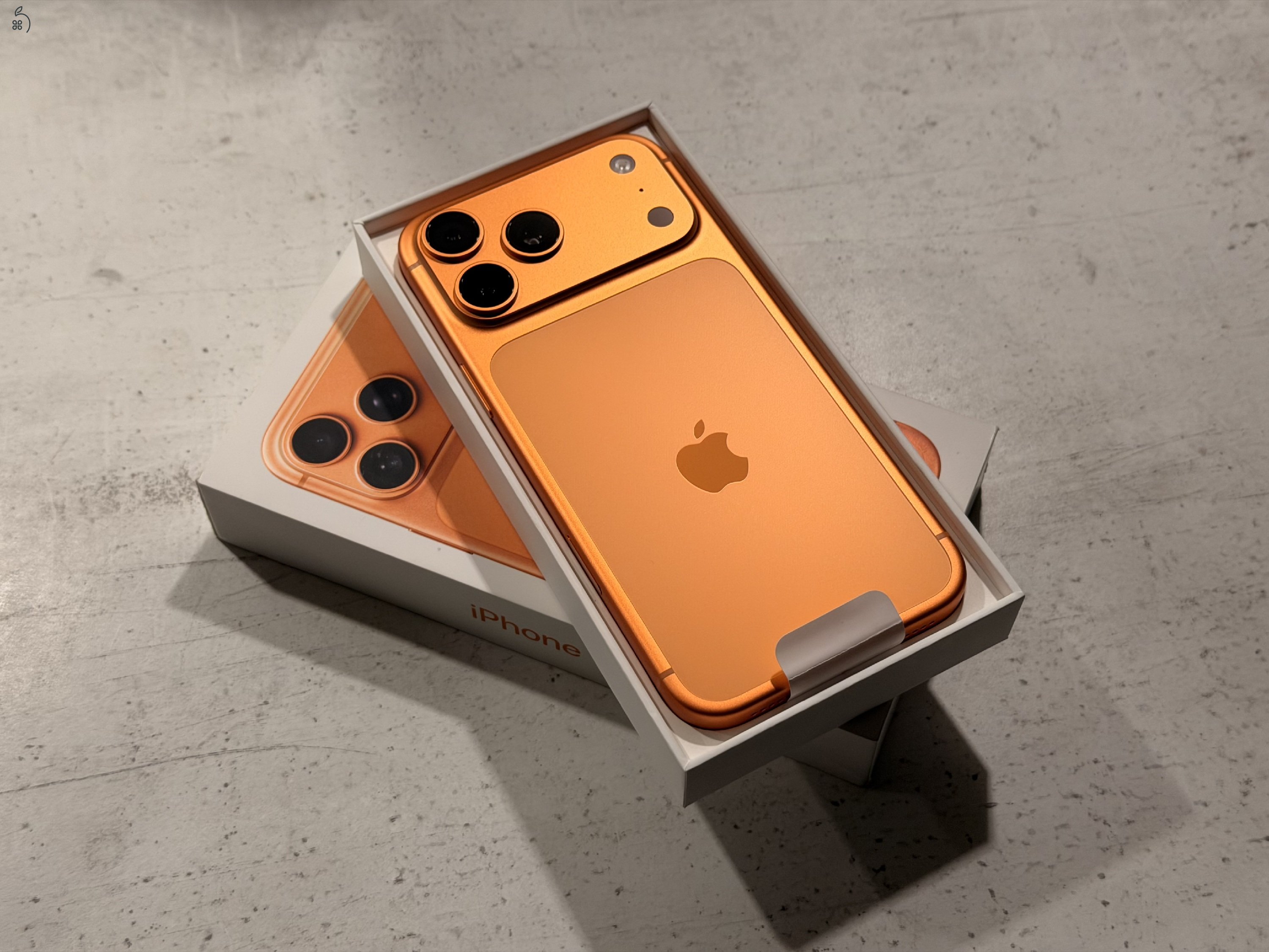 iPhone 17 Pro Max 512GB Cosmic Orange gyárilag független, új!