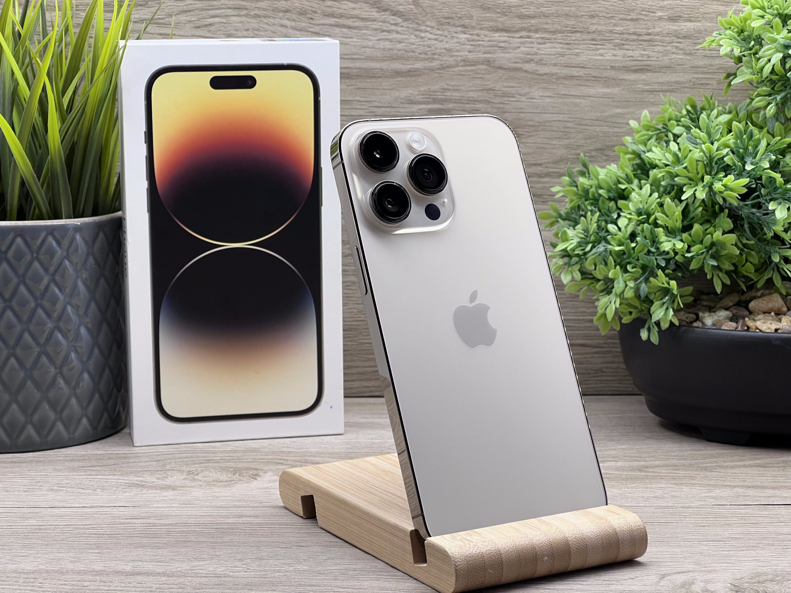 Hibátlan iPhone 14 Pro Max Gold 128GB 2 ÉV Garanciával 90%