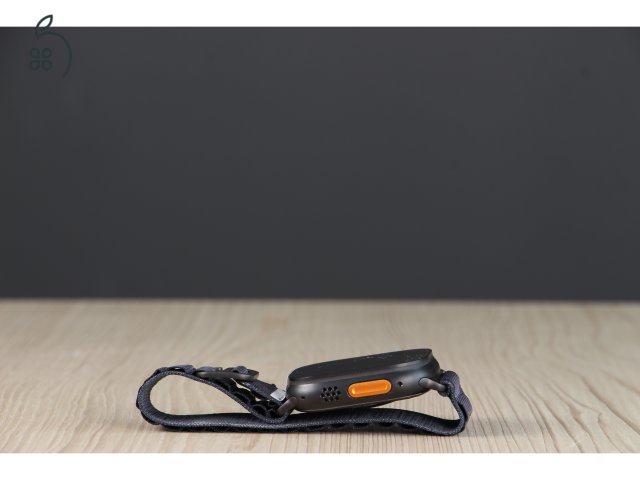 Újszerű Apple Watch Ultra 3 Black Titanium A+ US-7710