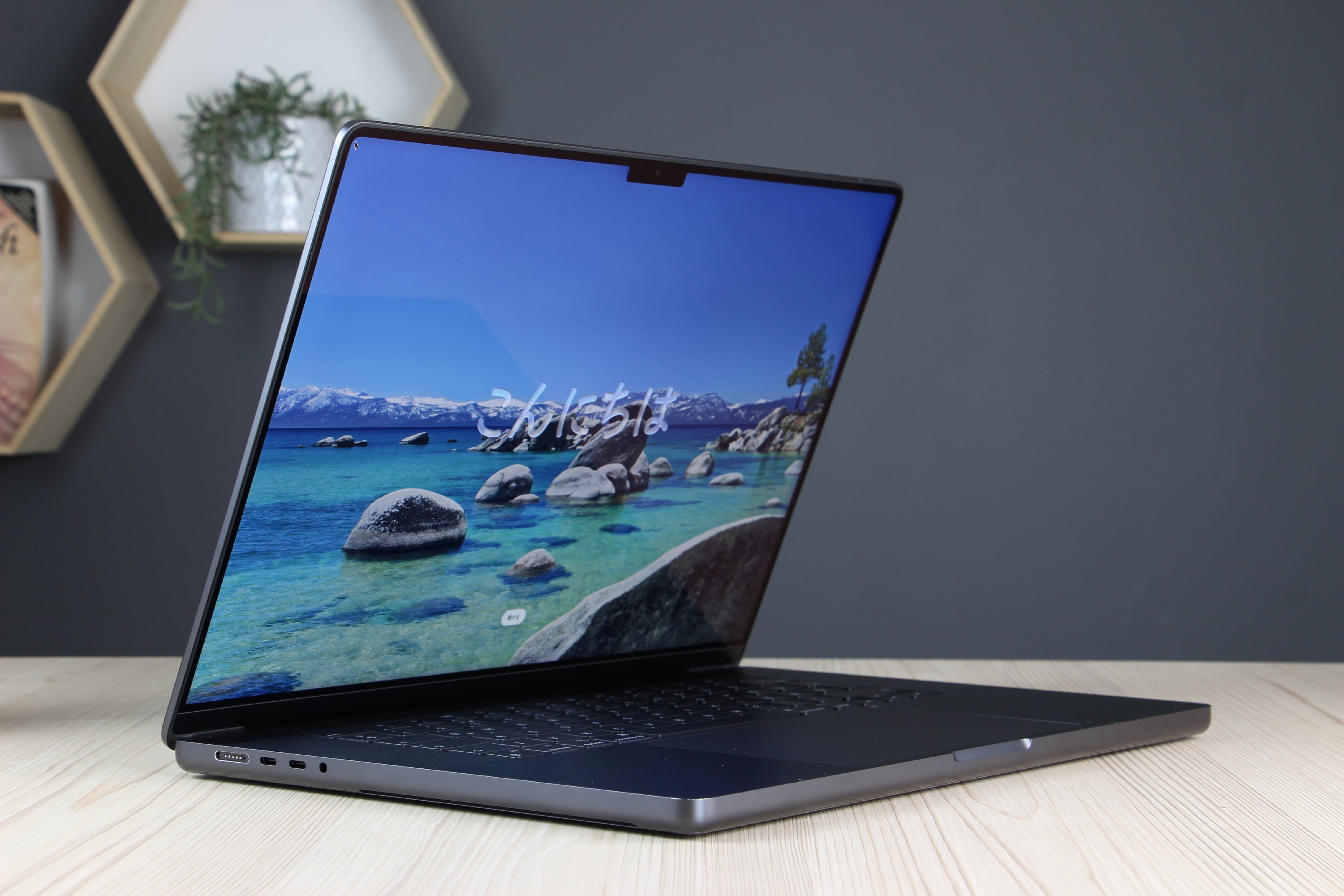 Újszerű Apple Macbook Pro 16