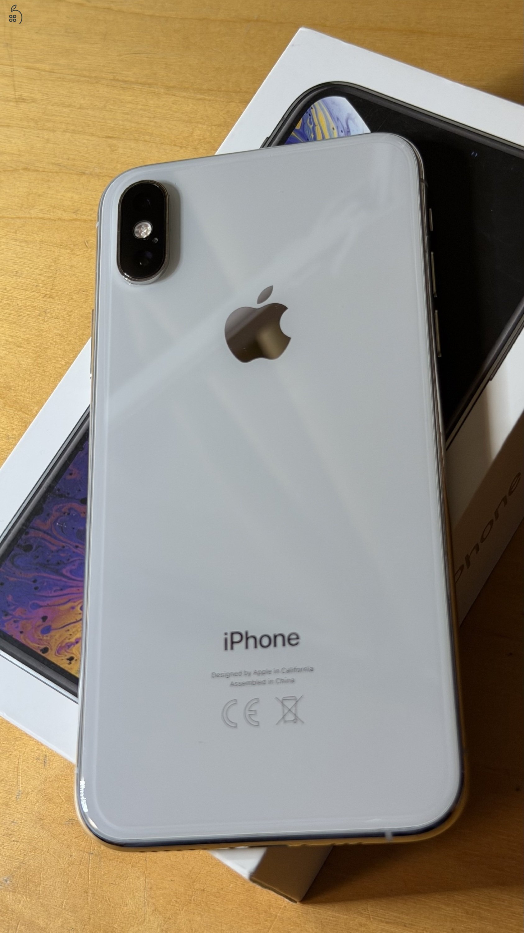 iPhone XS 64GB silver - Független Megkímélt állapotban