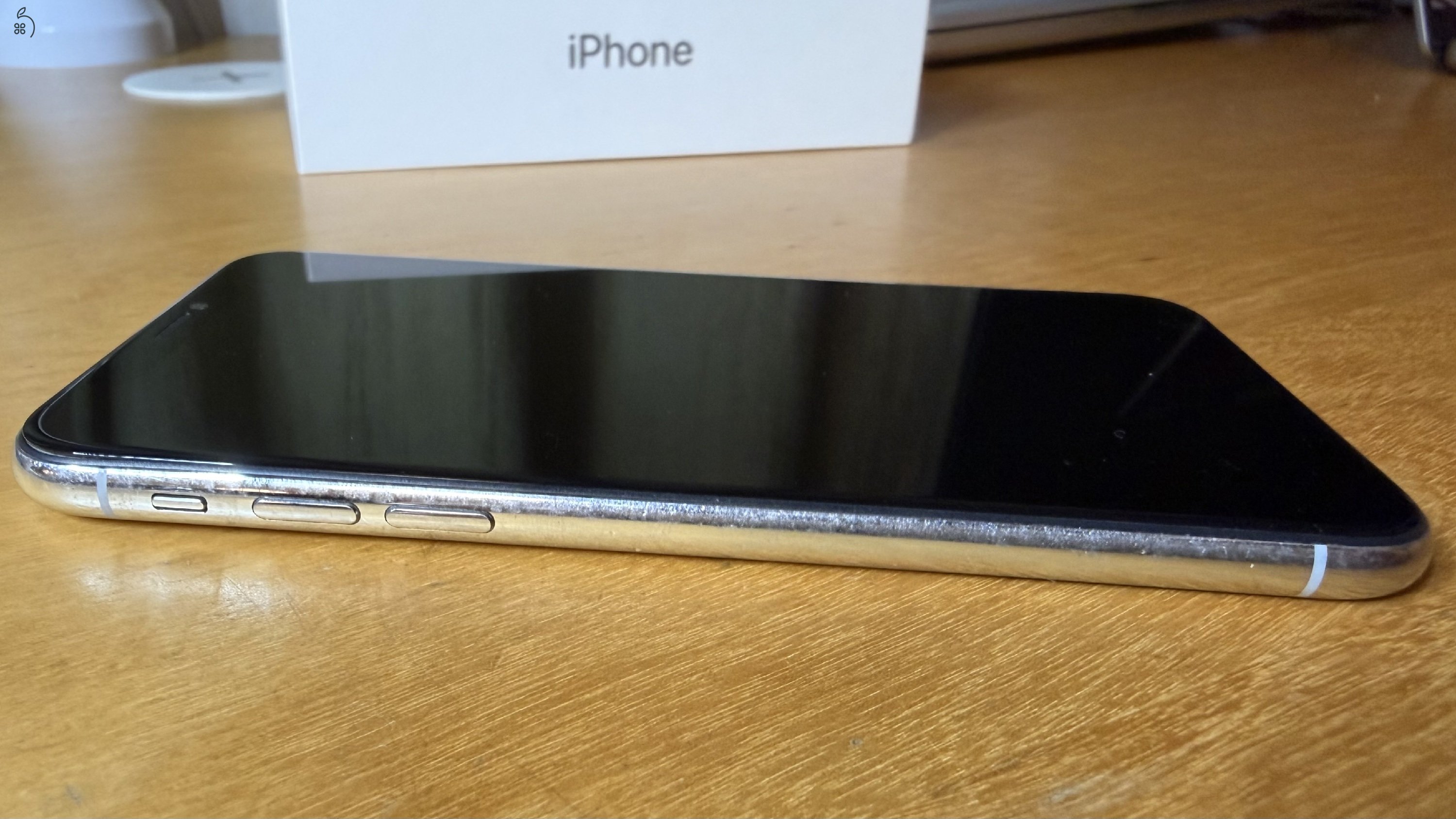 iPhone XS 64GB silver - Független Megkímélt állapotban