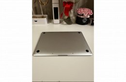 MacBook Air 2020 M1 13”  8GB /256GB SSD
