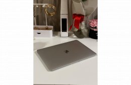 MacBook Air 2020 M1 13”  8GB /256GB SSD