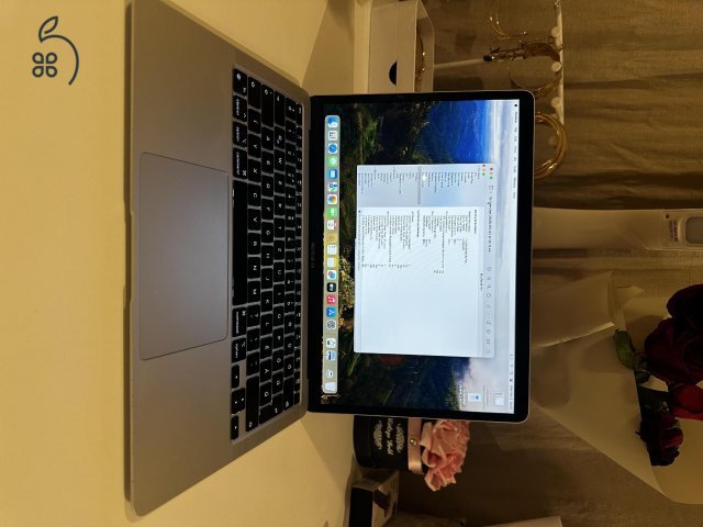MacBook Air 2020 M1 13”  8GB /256GB SSD