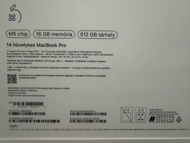 MacBook Pro 14,2”, M5, 16GB, 512SSD, bontatlan!