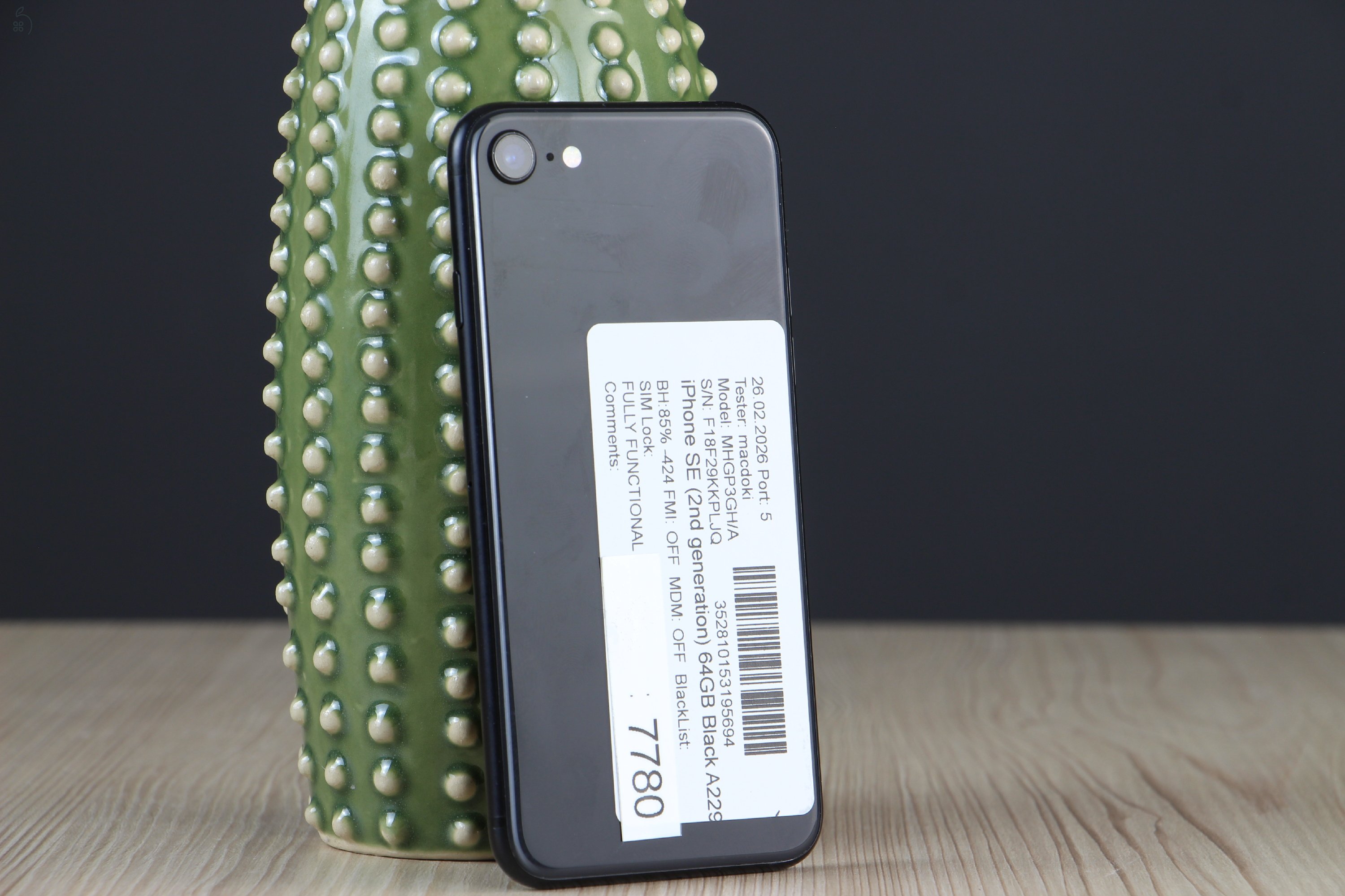 Apple iPhone SE 2020 64GB Black B US-7780