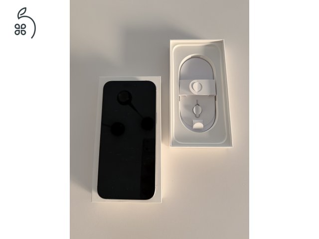 iPhone 16 Pro Max 256GB - white titanium