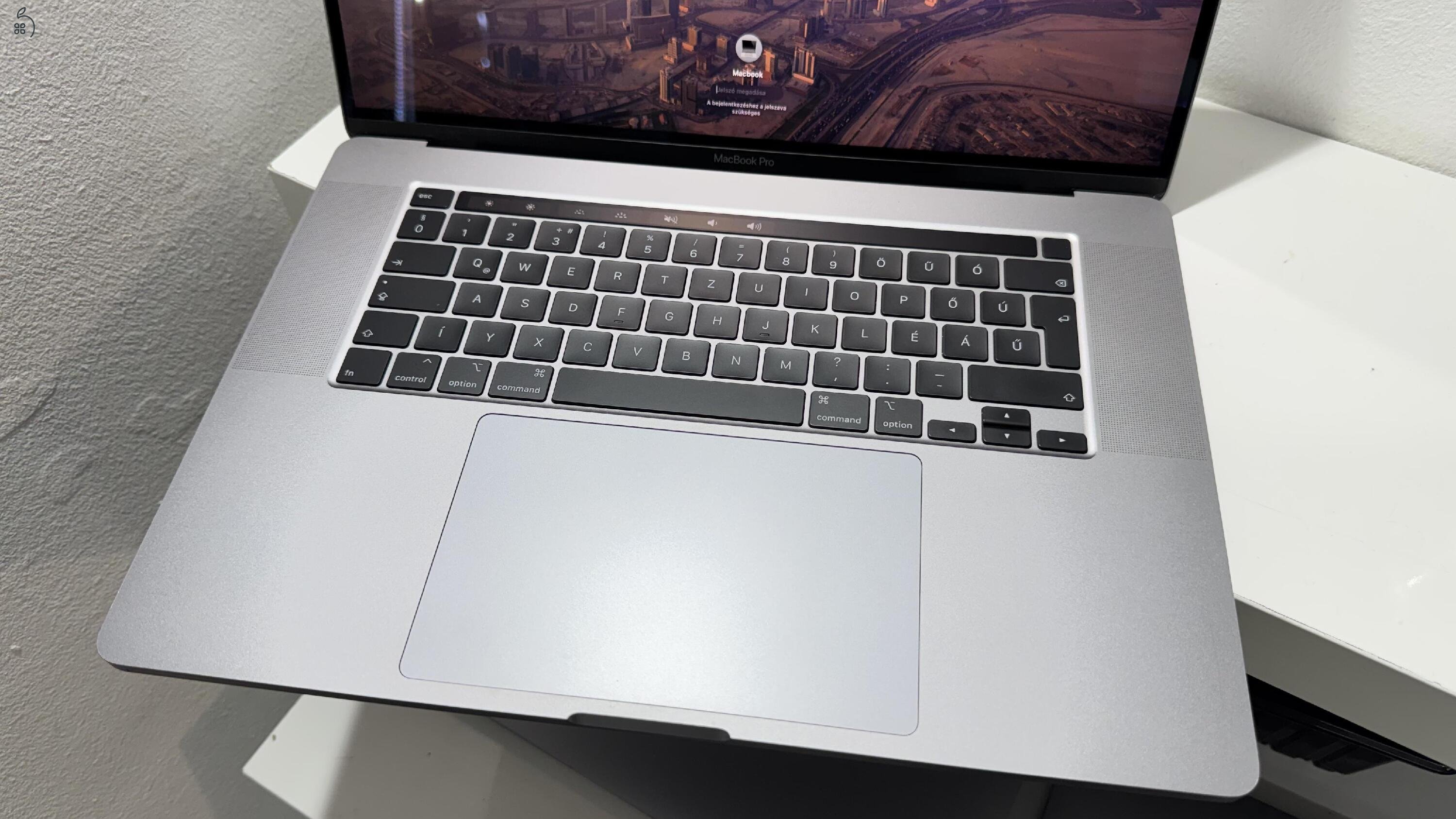 Macbook Pro 16