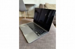 Macbook Air 13” M1 (2020) 8GB RAM 256GB SSD HUN billentyűzet