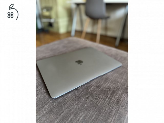 Macbook Air 13” M1 (2020) 8GB RAM 256GB SSD HUN billentyűzet