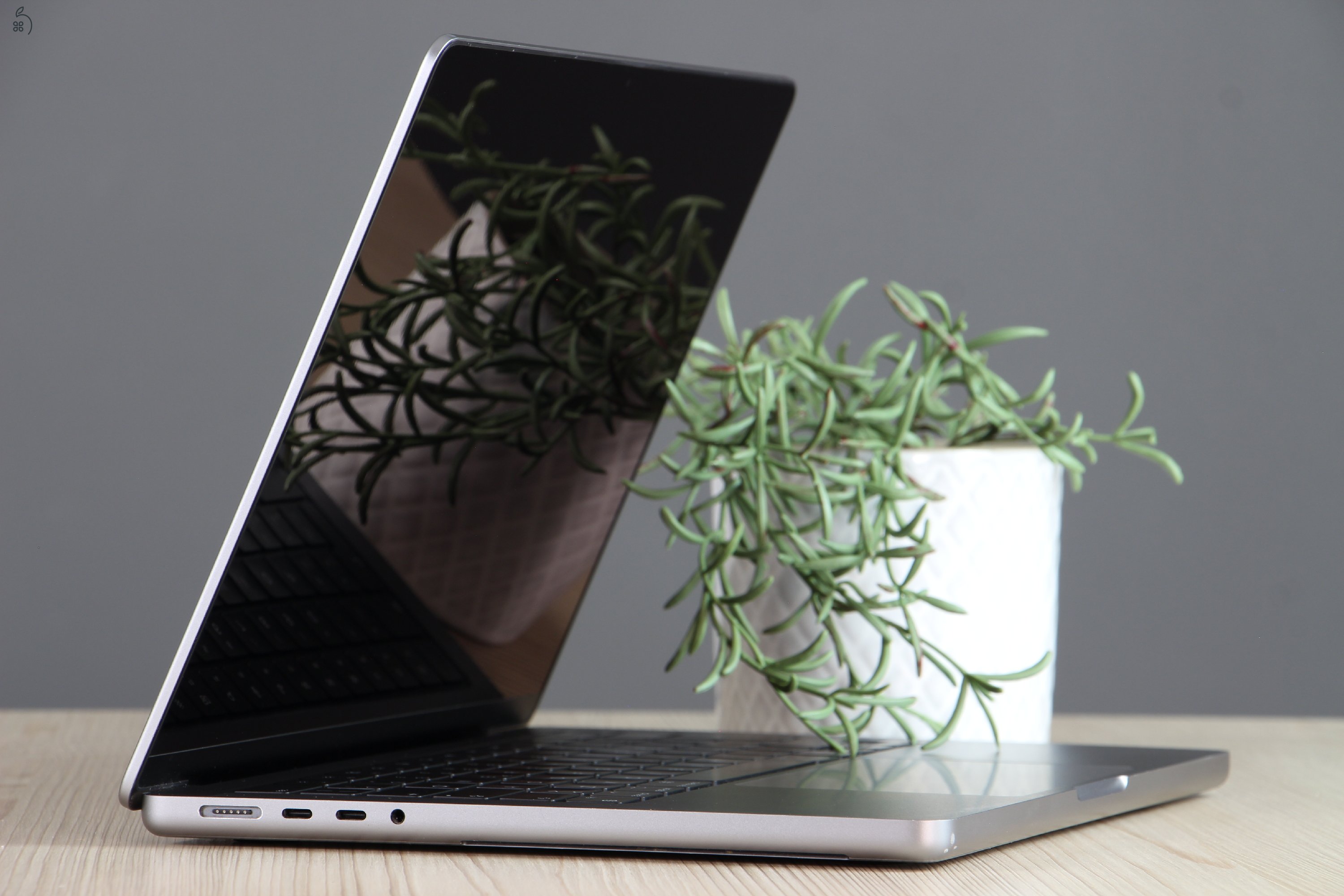 Apple Macbook Pro 14