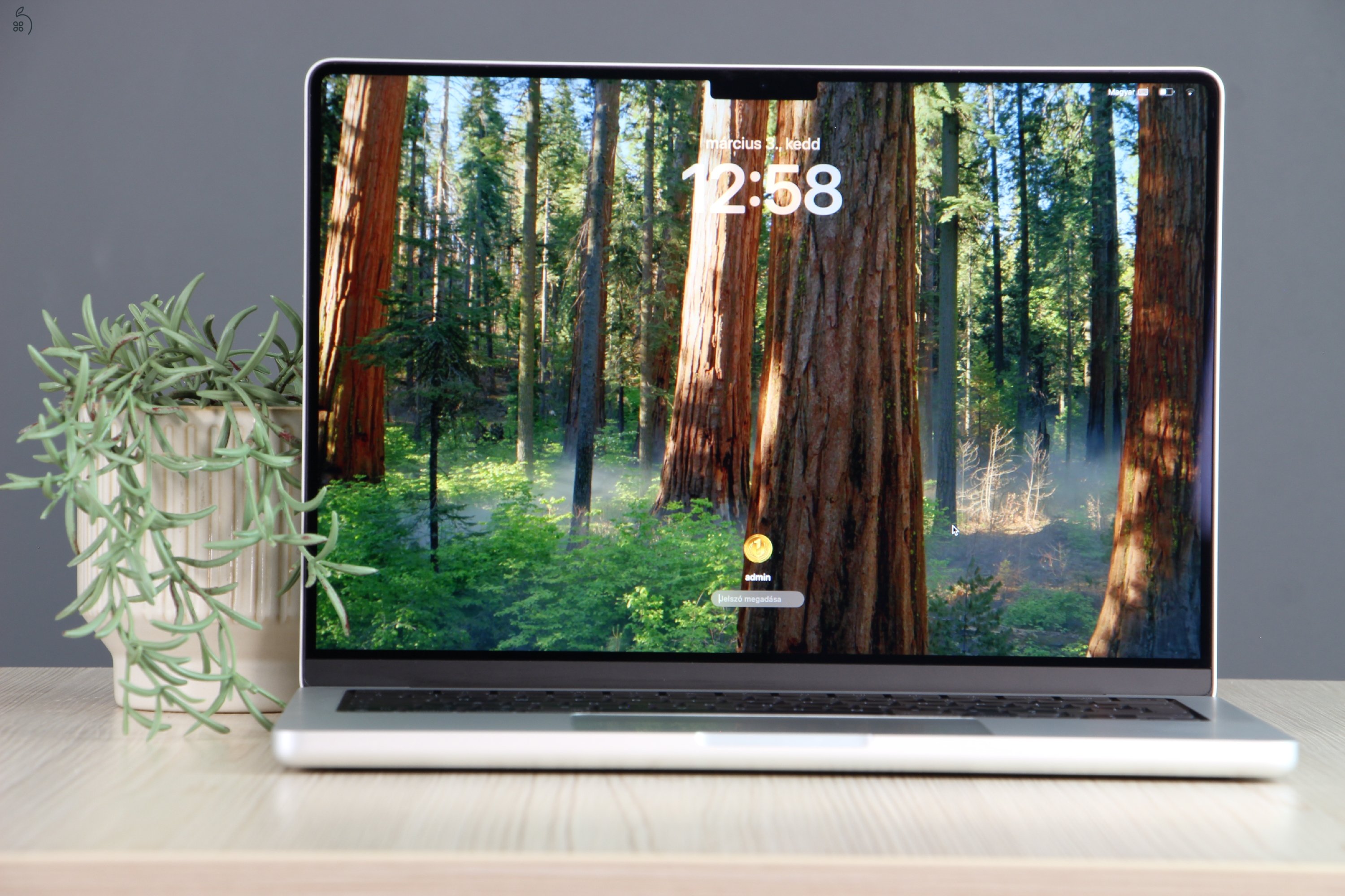 Használt Apple Macbook Pro 14