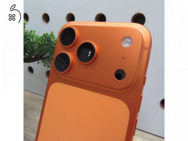 Apple iPhone 17 Pro Cosmic Orange 256GB használt karcmentes – 100% akku (49 ciklus) – garancia 2026.12.29.-ig