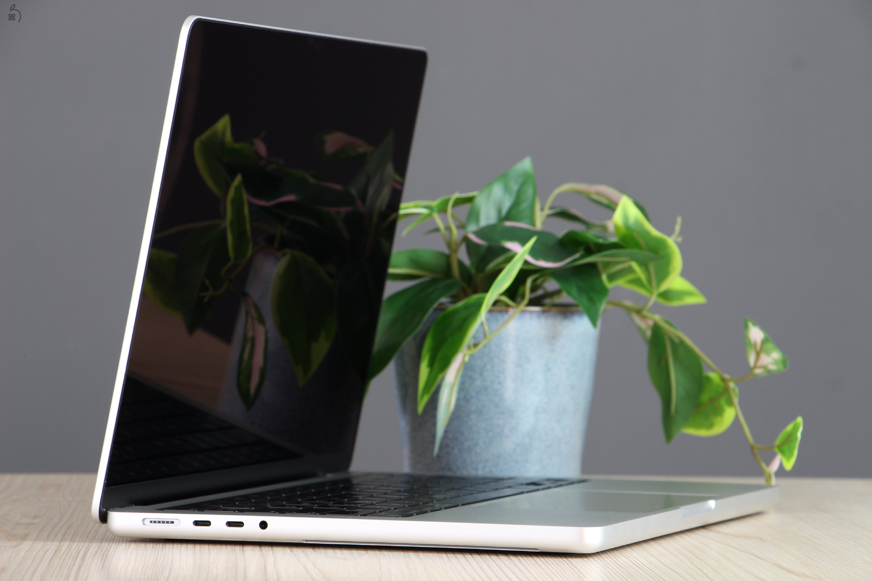 Apple Macbook Pro 14