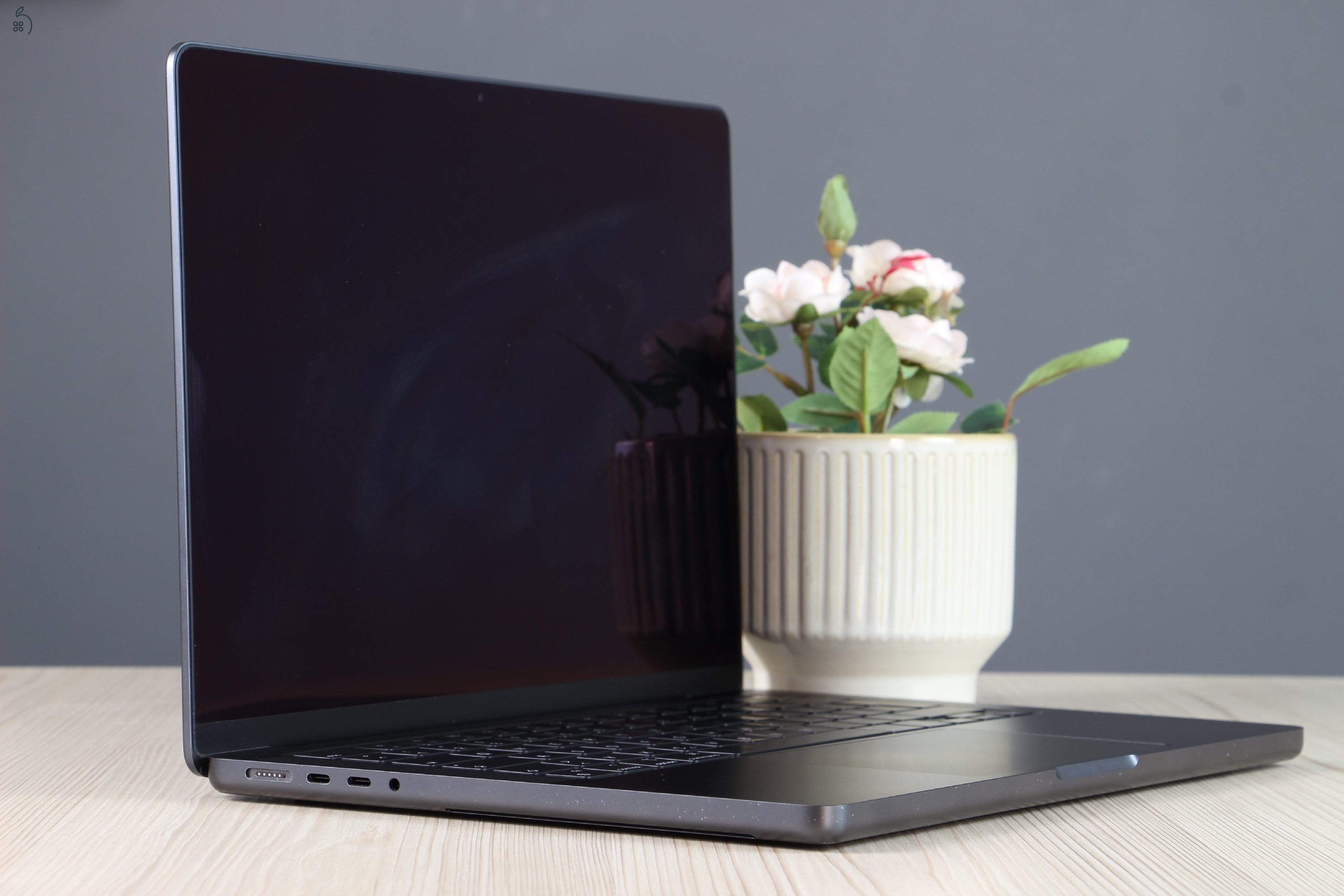 Apple Macbook Pro 14