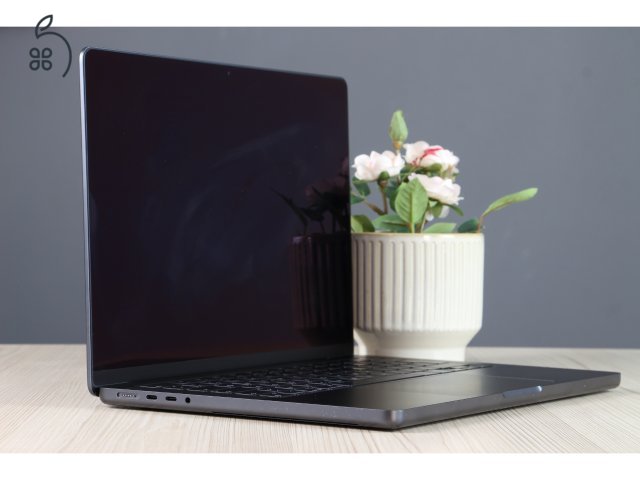 Apple Macbook Pro 14