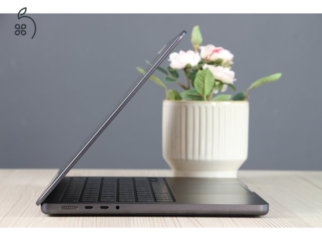 Apple Macbook Pro 14