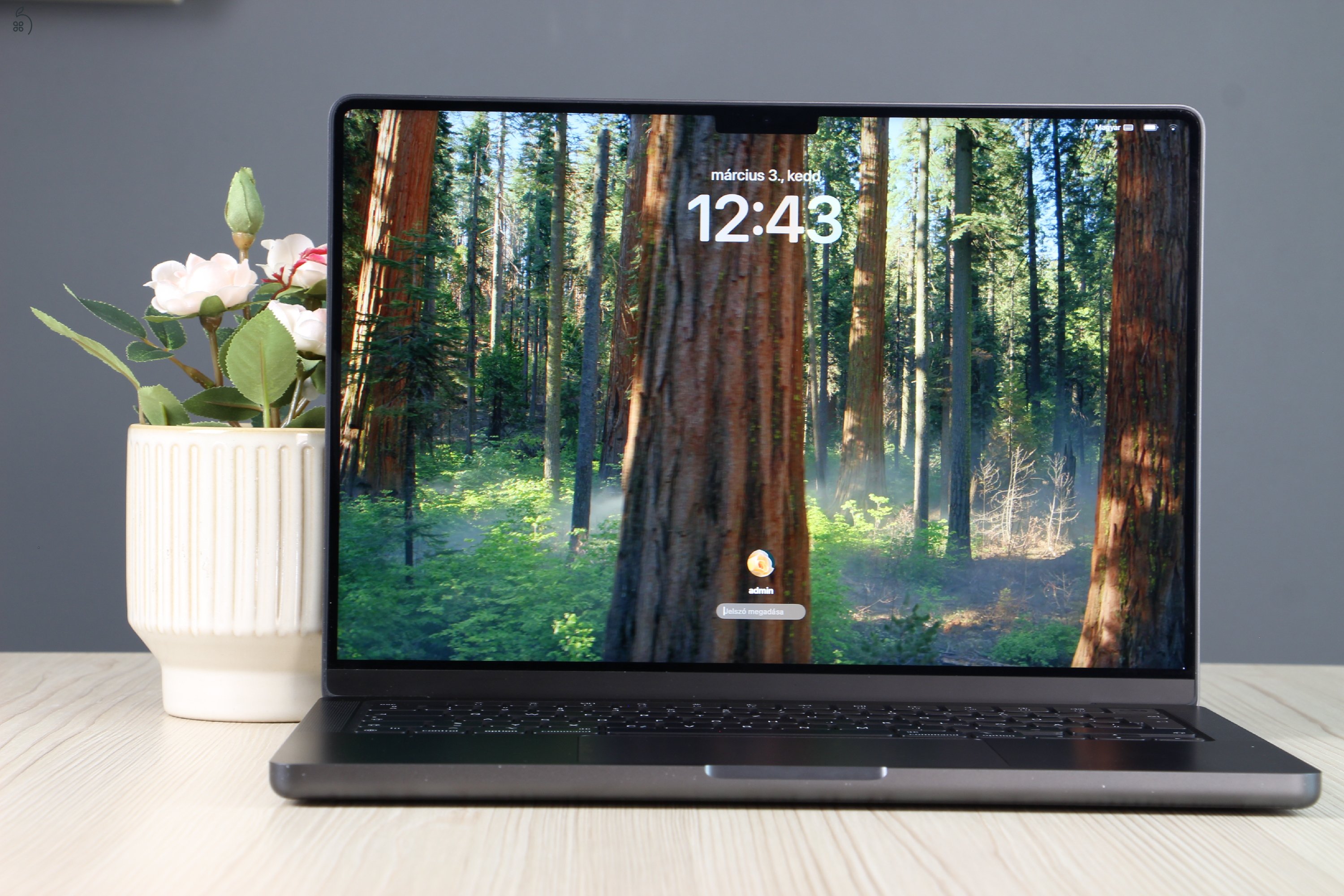 Apple Macbook Pro 14