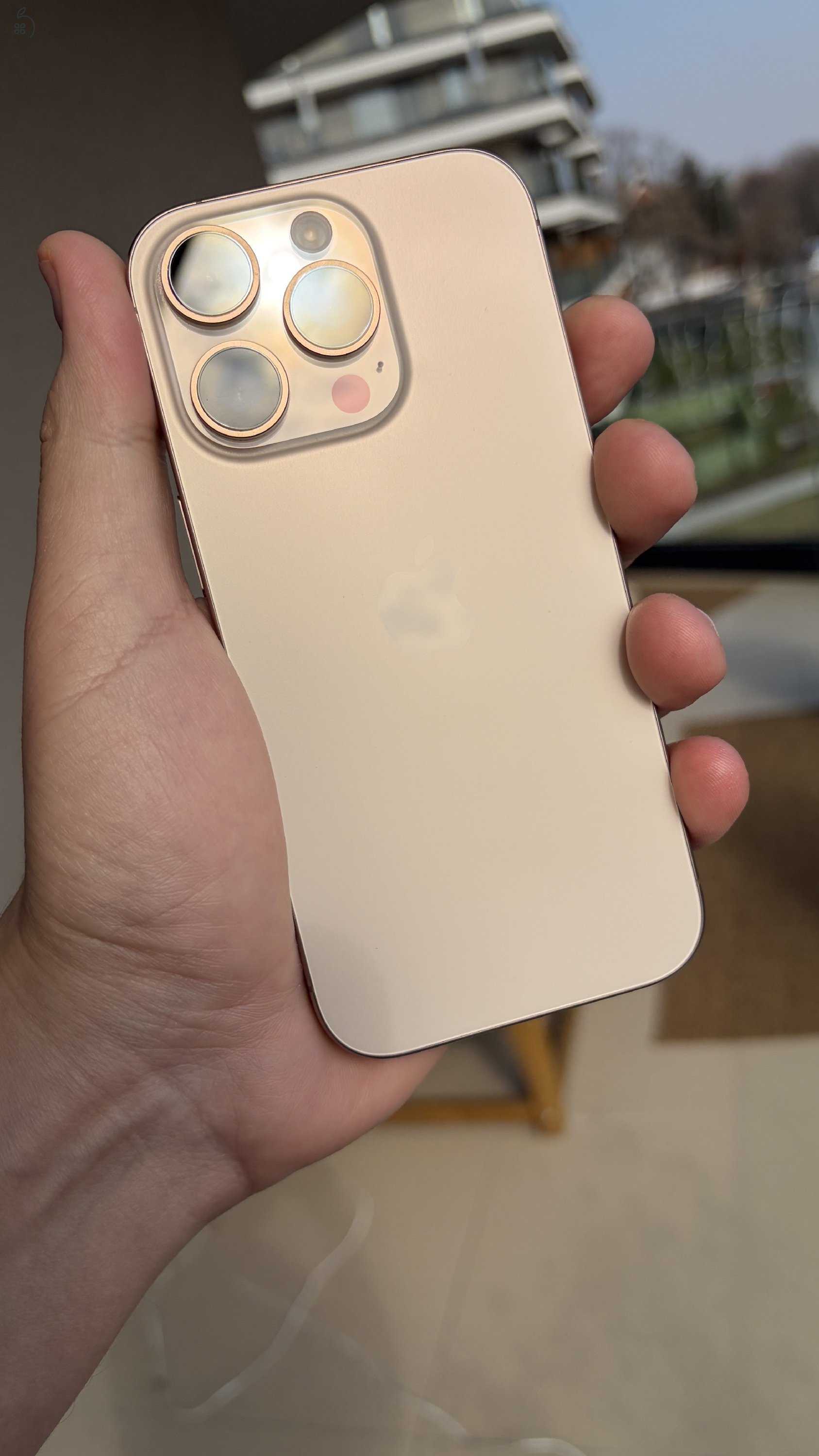 iPhone 16 Pro 128GB Desert Titanium – karcmentes, doboz + számla, garancia 2028-ig