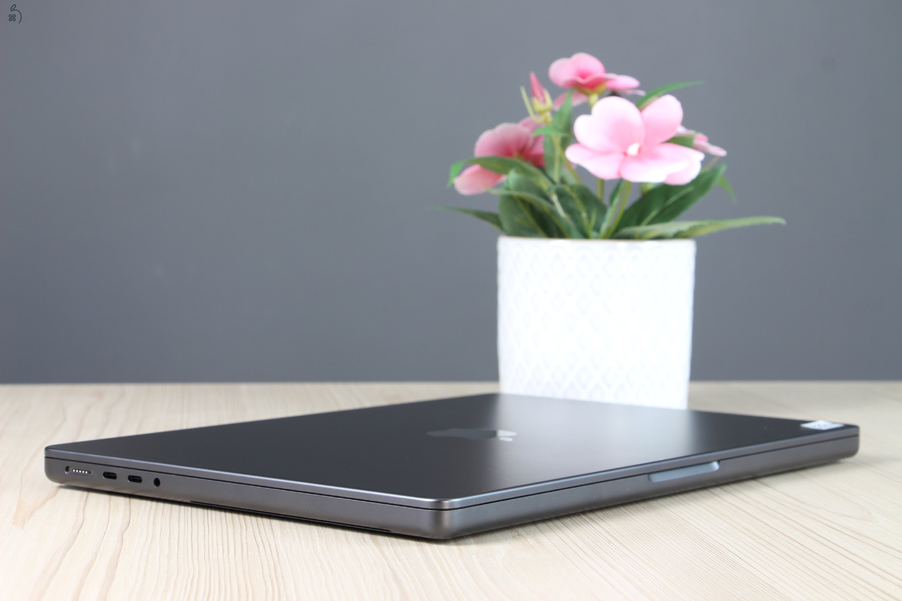 Apple Macbook Pro 14