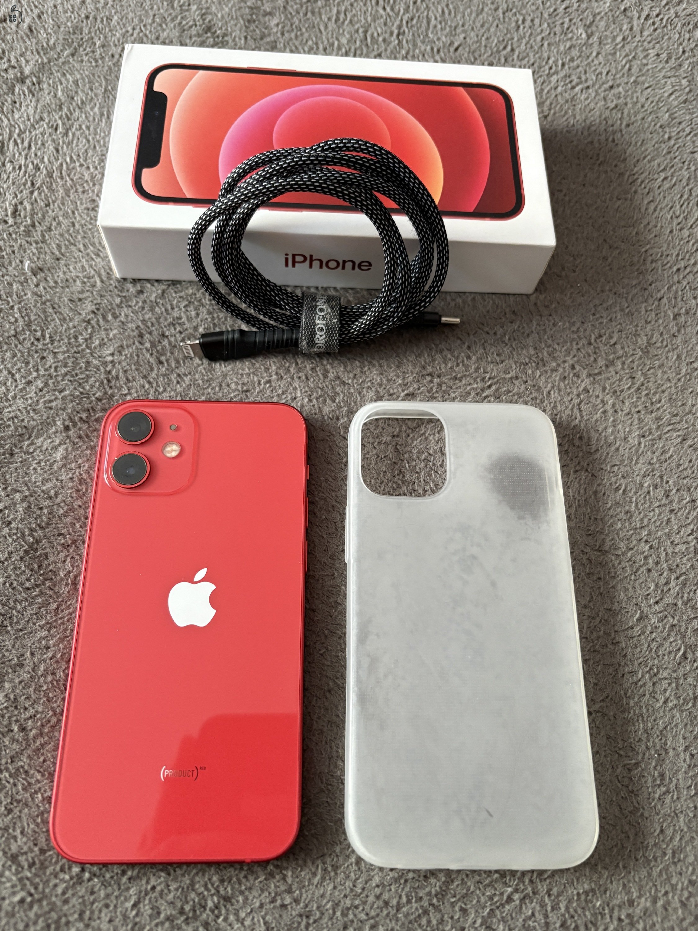 Iphone 12 Mini, 64 GB-os, megkímélt állapotú, tartozékokkal