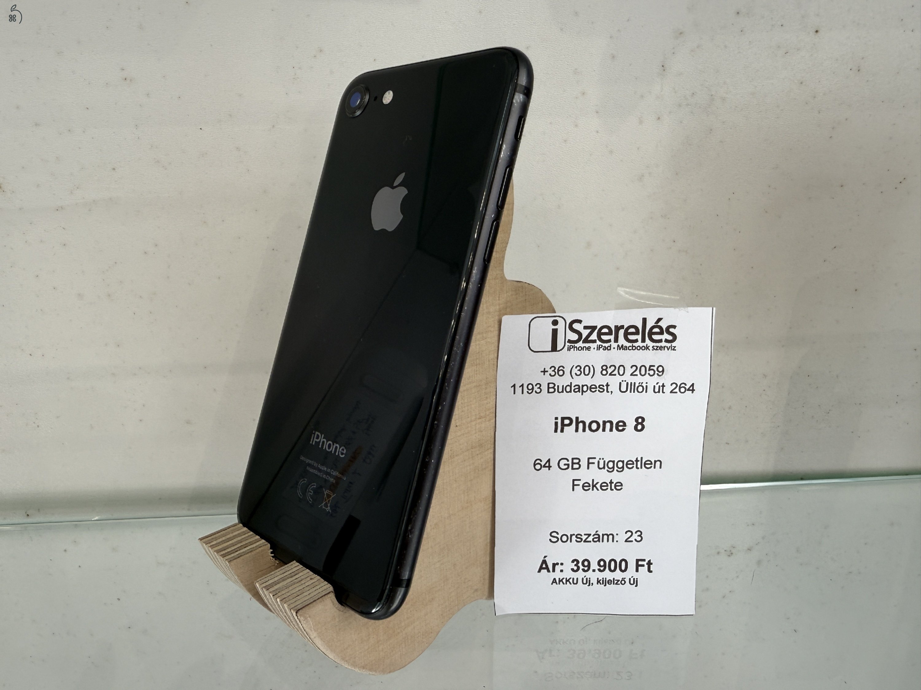 iPhone 8 64GB független fekete új kijelző, új akku (23) iSzerelés.hu