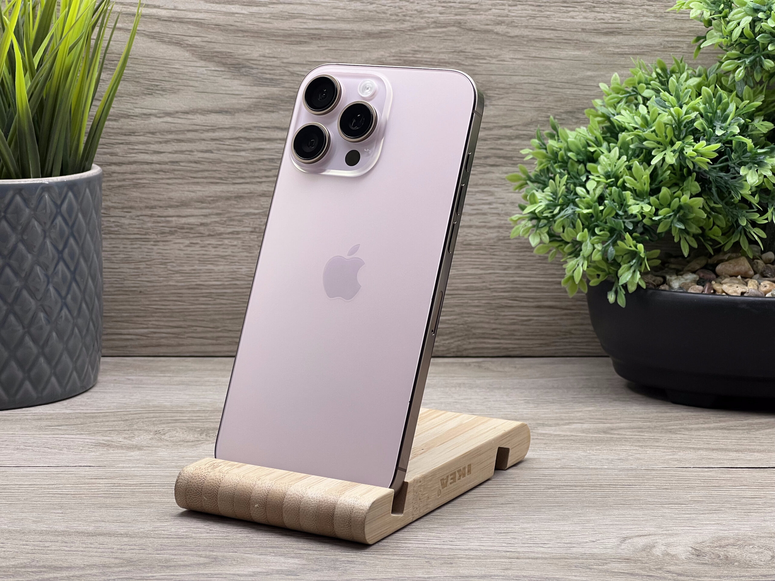 Hibátlan iPhone 16 Pro Max Desert Titanium 256GB 2 ÉV Garanciával 96%