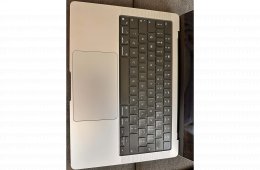 Magánszemélytól eladó Macbook Pro kihasználatlanság miatt