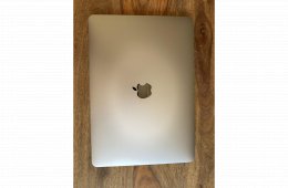 MacBook Pro 13” (2017)