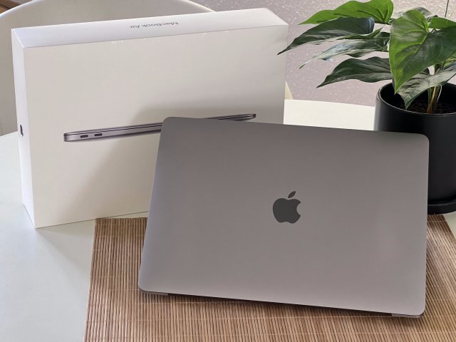 Hibátlan MacBook Air 2020 M1 13” 256GB 2 ÉV Garanciával 93%