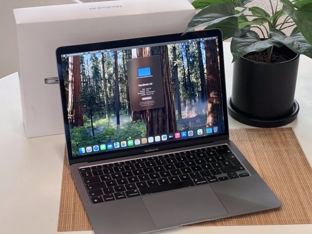 Hibátlan MacBook Air 2020 M1 13” 256GB 2 ÉV Garanciával 93%
