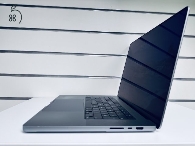 Üzletből, Macbook Pro Retina 16