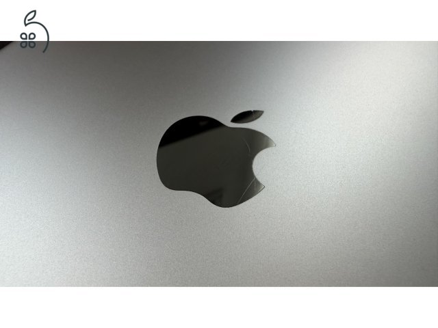 Eladó iPad 9th gen – 256 GB – asztroszürke (WiFi)